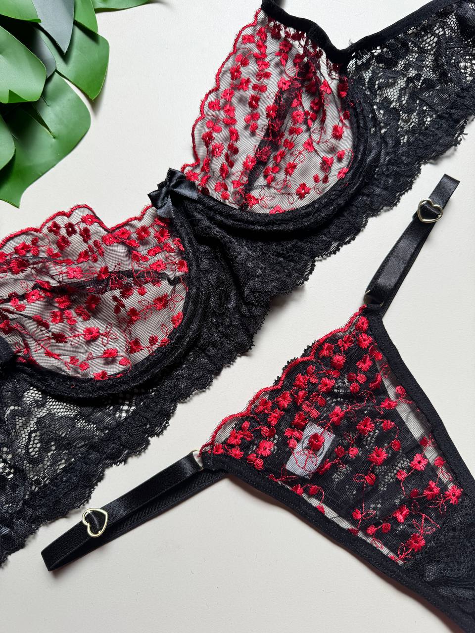 Lingerie Afrodite bordada